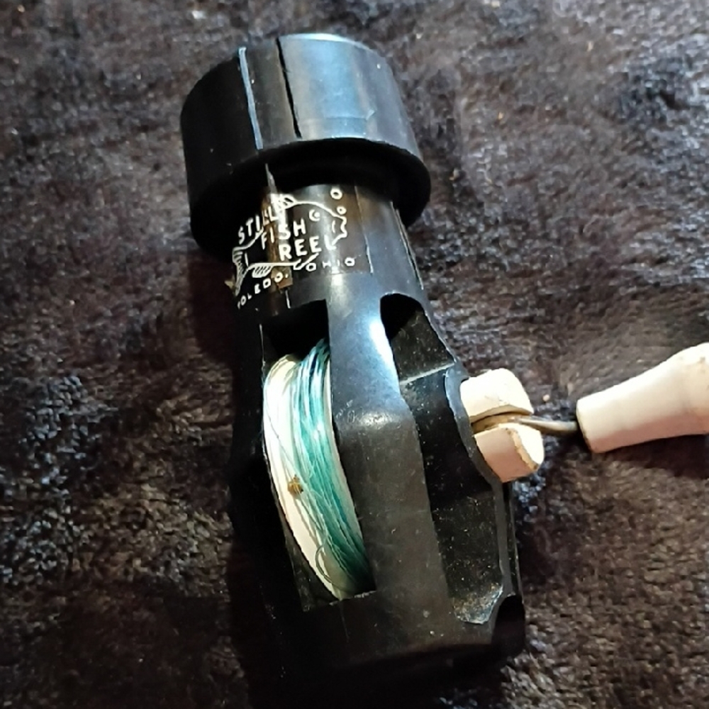 Fish Reel Black Men’s Line Reel